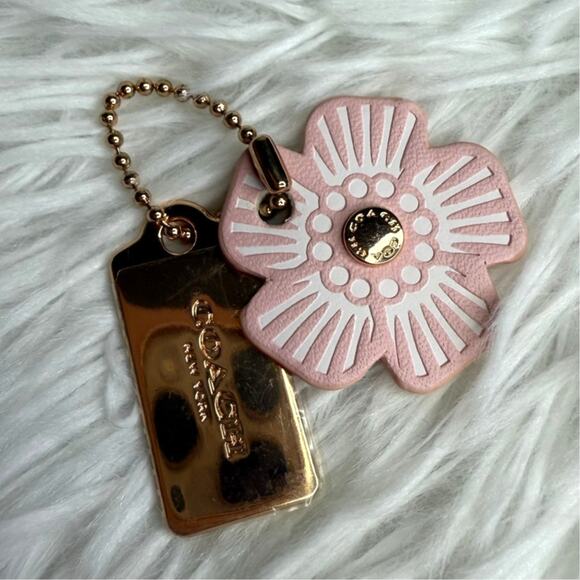 COACH Gold Tea Rose Flower Floral Bag Charm Hang Tag - Picture 1 of 3